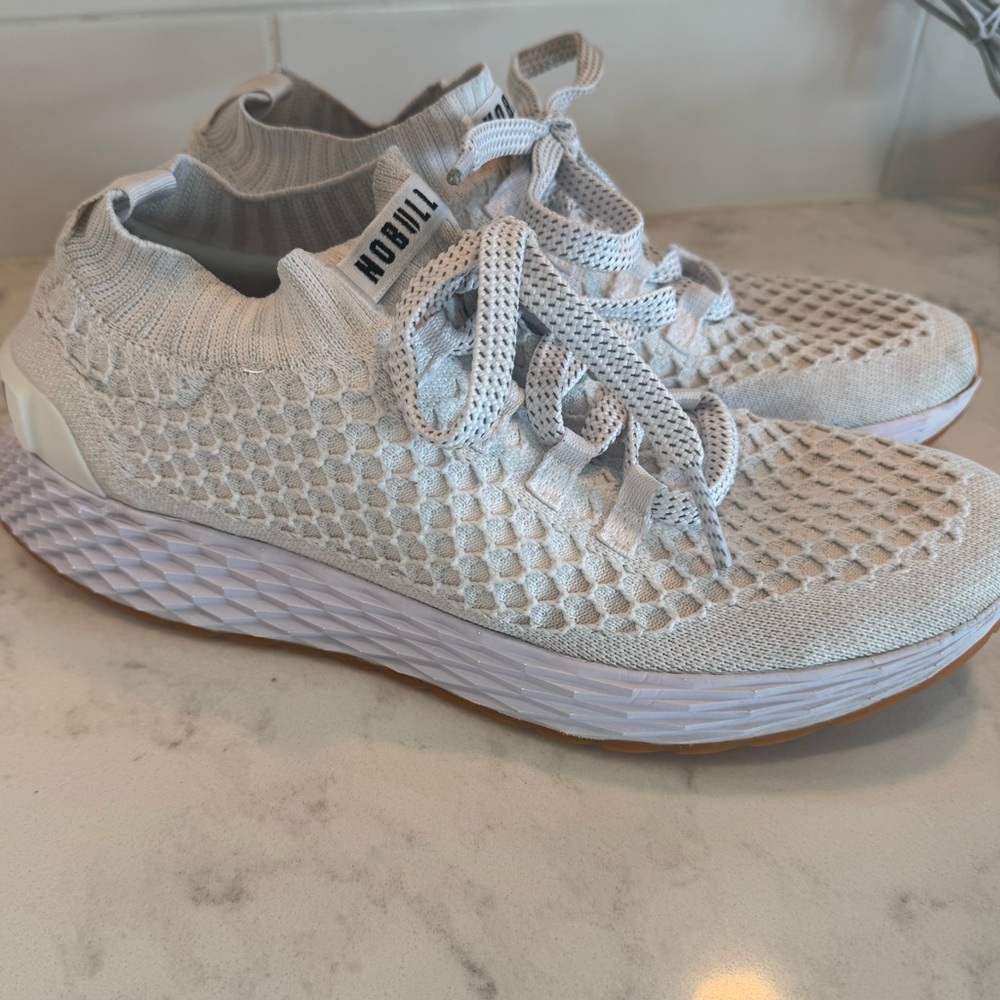 NoBull Allday Unisex Knit. White, Pink, Gray. W9.5/M8